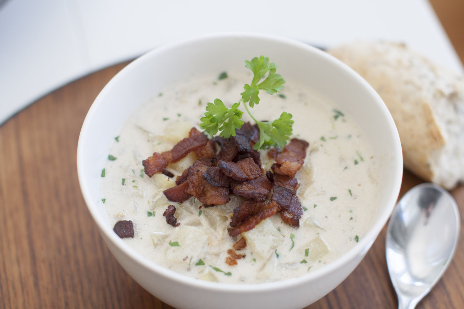 Massachusetts: New England clam chowder